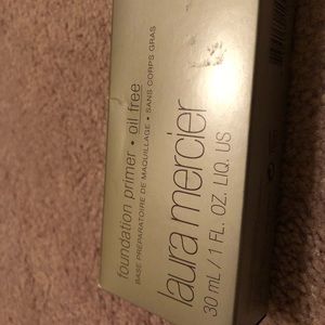 Laura Mercier Oil-free Foundation Primer